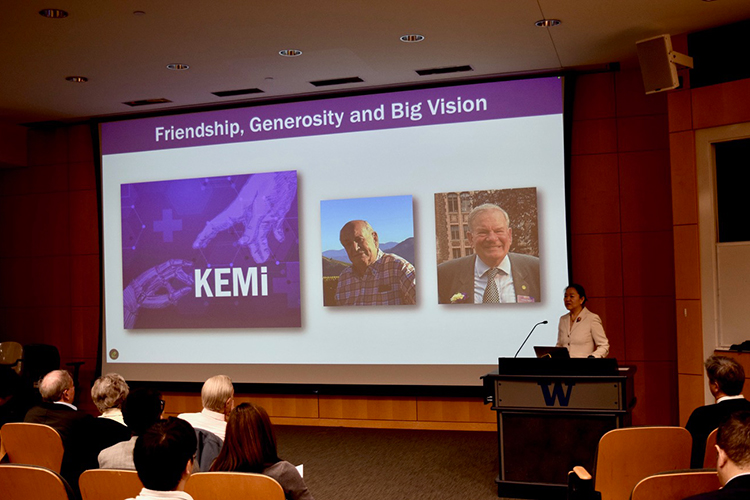 Tueng T. Shen speaking at Special Lecture